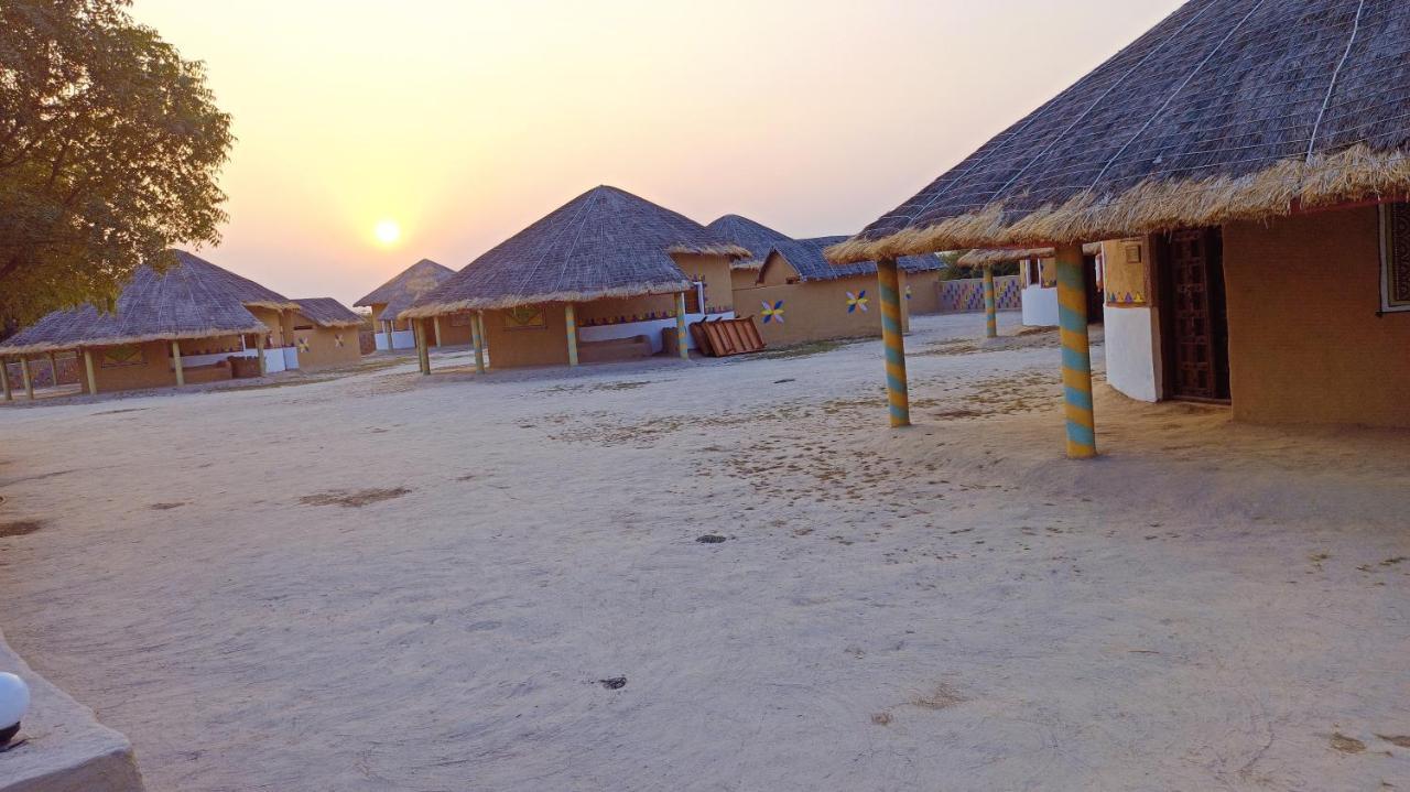 Mahefeel E Rann Resort Bherandiala ภายนอก รูปภาพ
